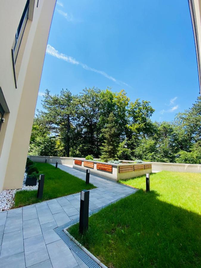 8Ight Apartman Brassó Kültér fotó